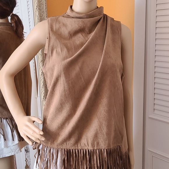 Great Ultra Suede Fringey Vest - Picture 4 of 9